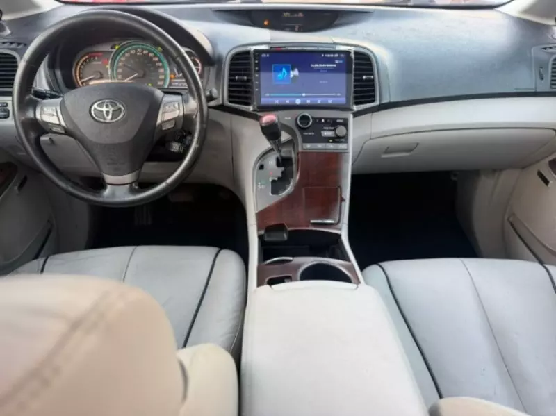 TOYOTA Venza   - 2010
