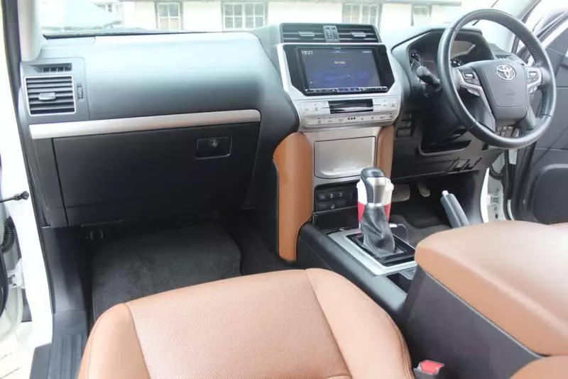 TOYOTA Landcruiser Prado   - 2021