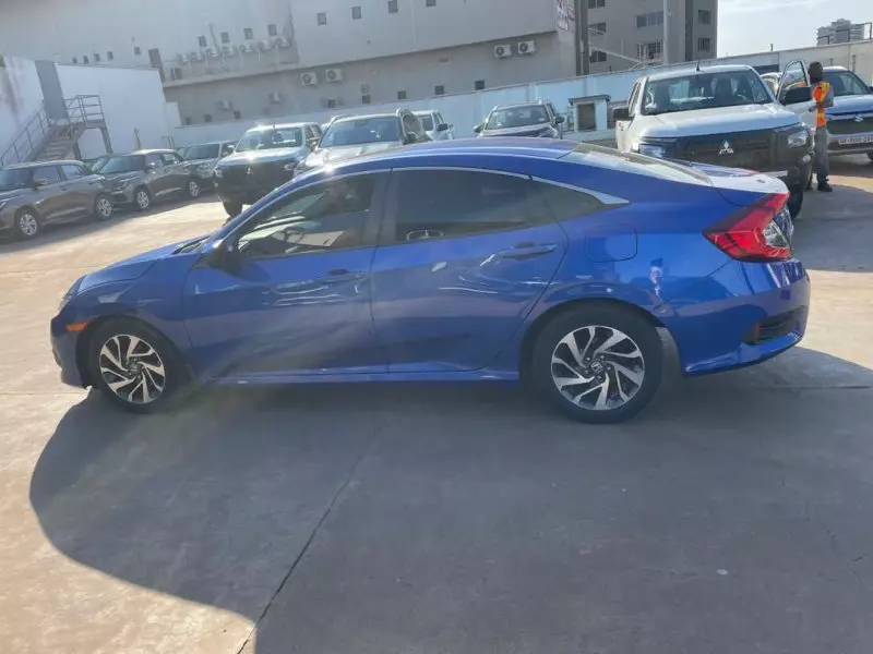 Honda Civic   - 2017