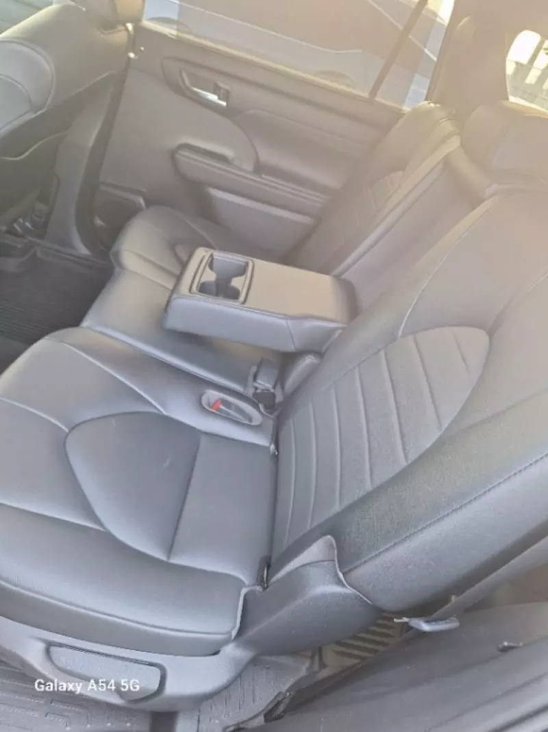 Toyota Highlander   - 2021