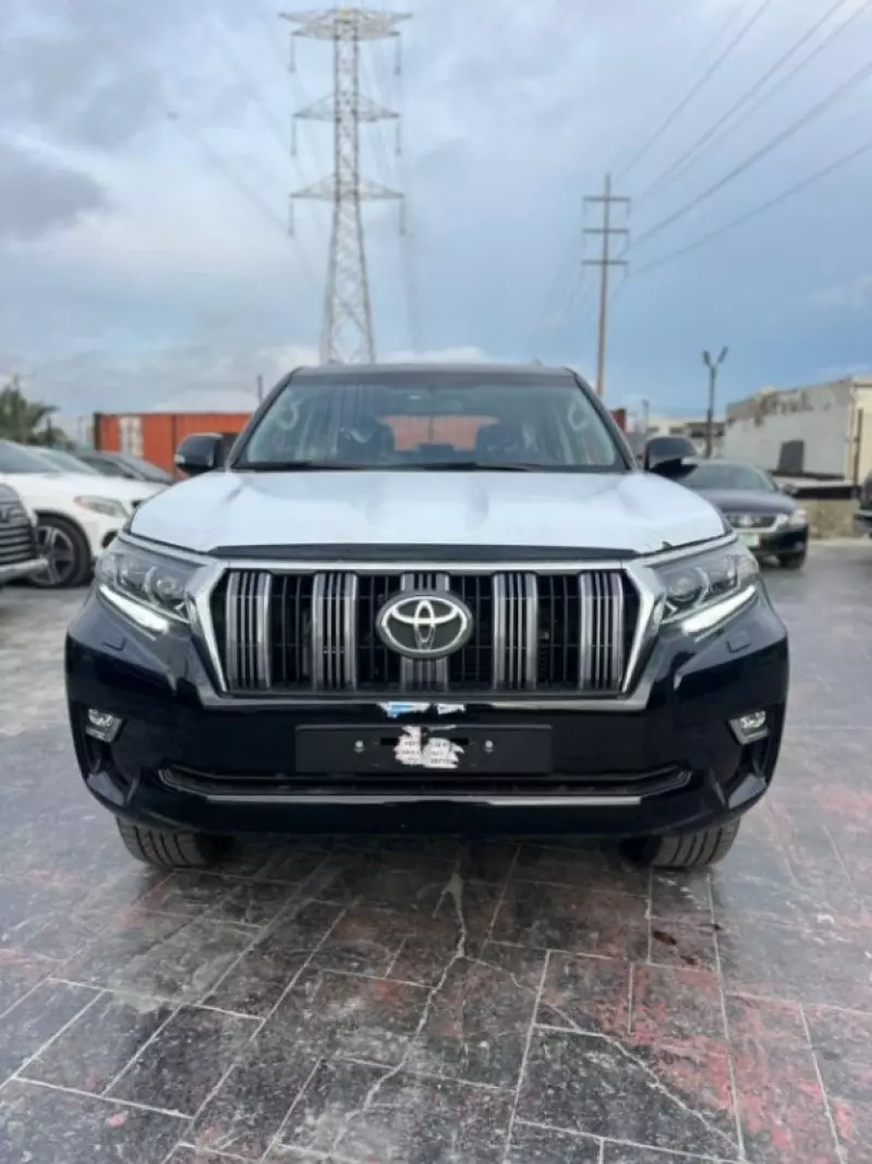 Toyota Landcruiser Prado   - 2023