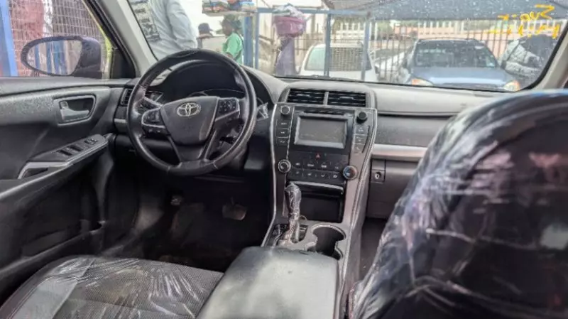 Toyota Camry   - 2016