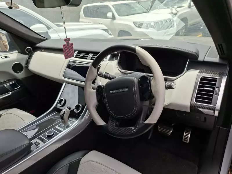 Land Rover Range Rover Sport   - 2020