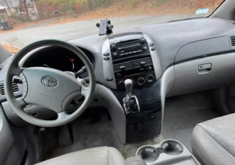 Toyota Sienna   - 2008