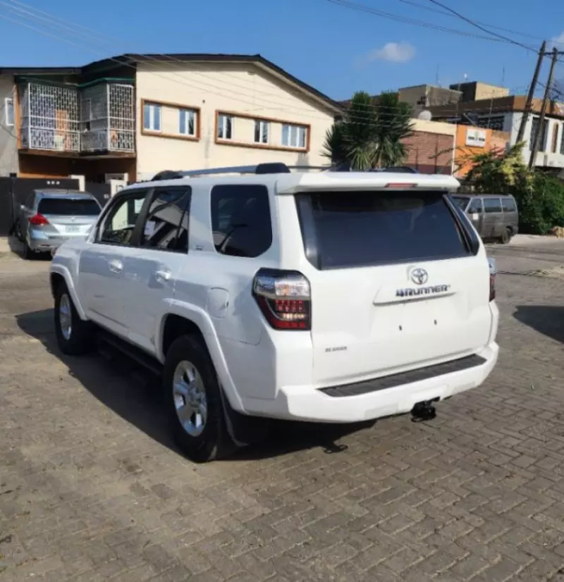 Toyota 4-Runner   - 2019