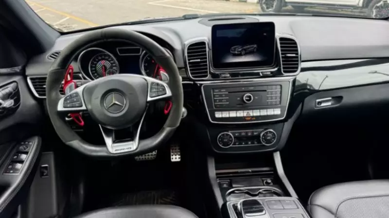 Mercedes-Benz GLE-Class   - 2018