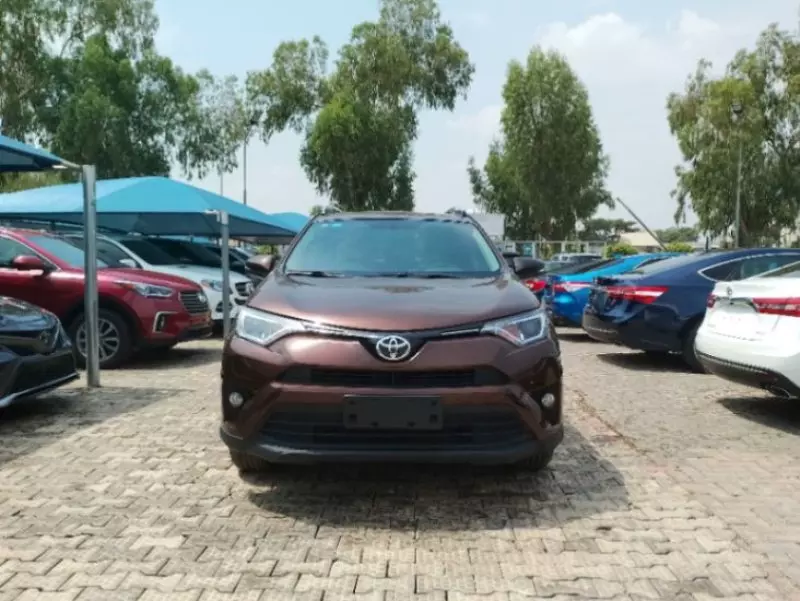 Toyota RAV 4   - 2018