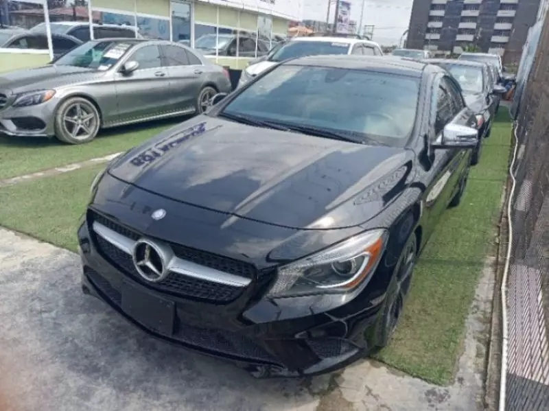Mercedes-Benz CLA 250   - 2015