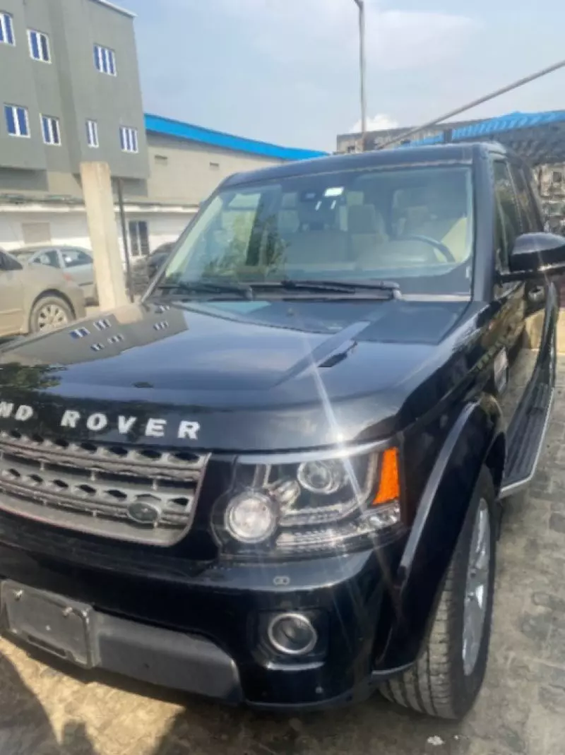 Land Rover Range Rover Velar   - 2016