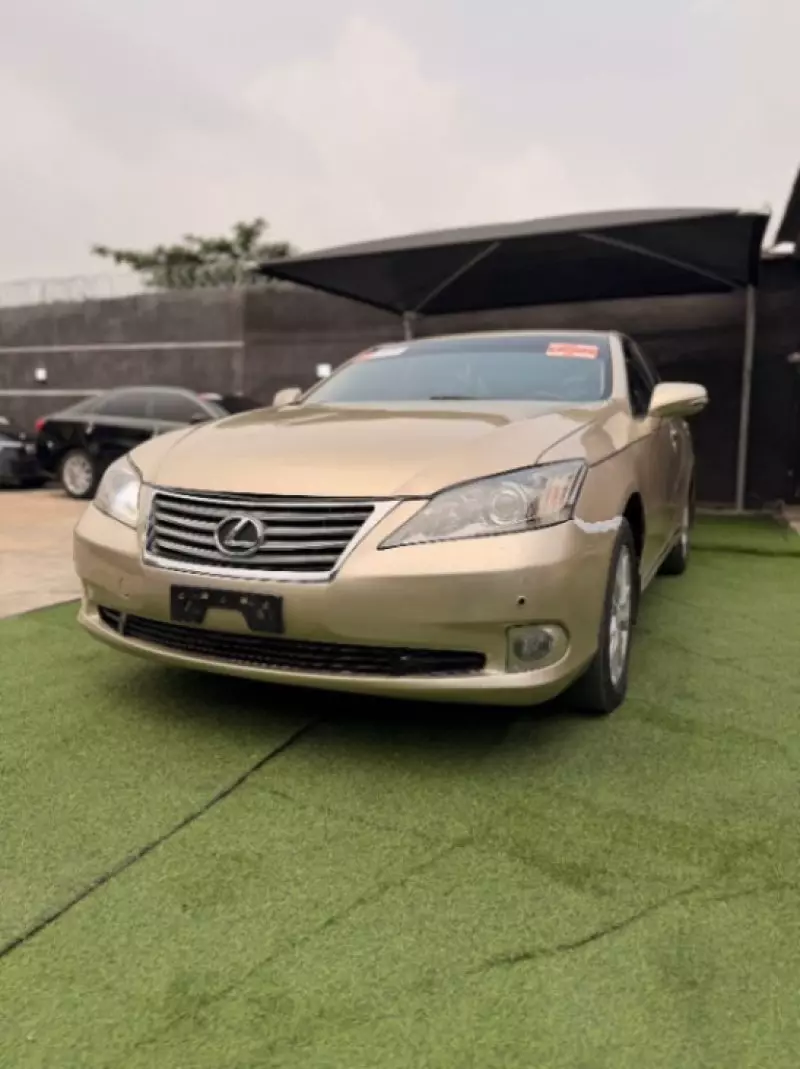 Lexus ES 350 - 2010