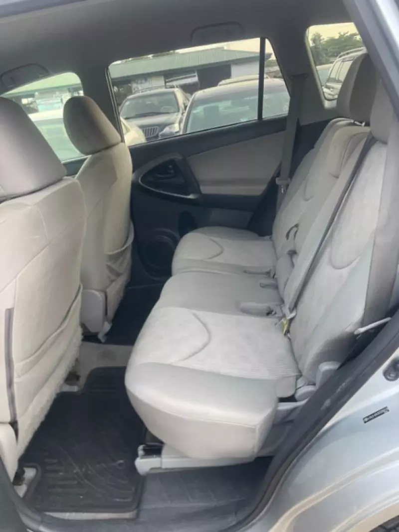 Toyota RAV4   - 2012