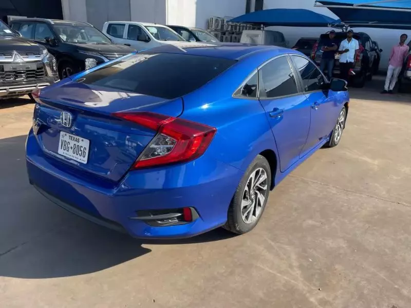 Honda Civic   - 2017