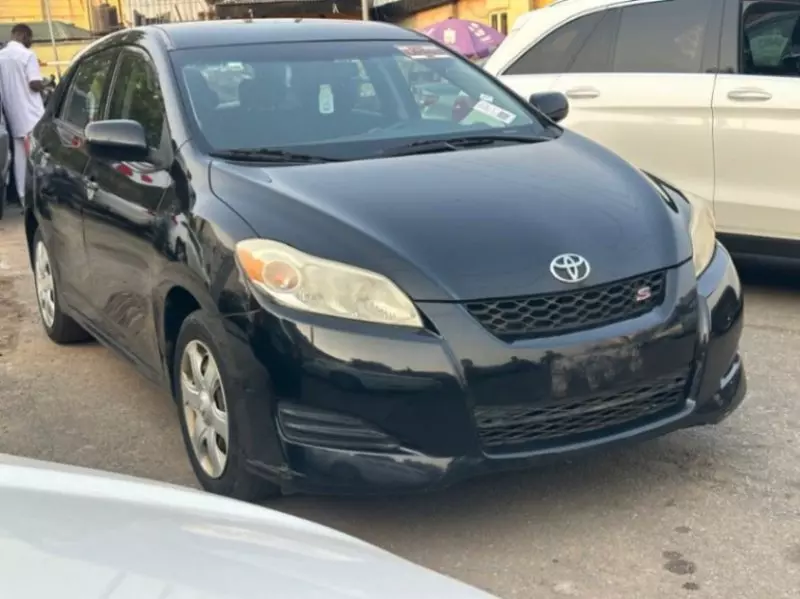 Toyota Matrix   - 2009