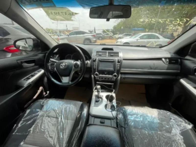 Toyota Camry - 2012