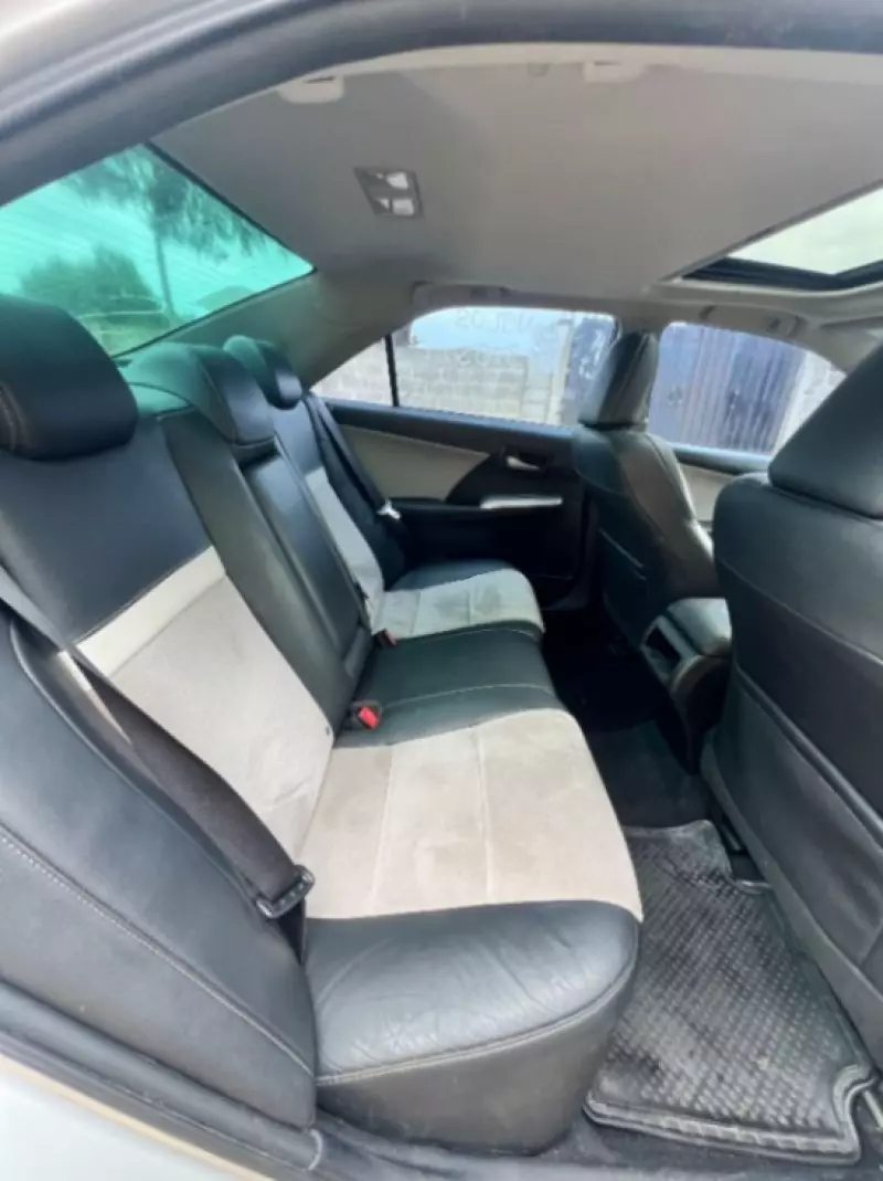 Toyota Camry   - 2012