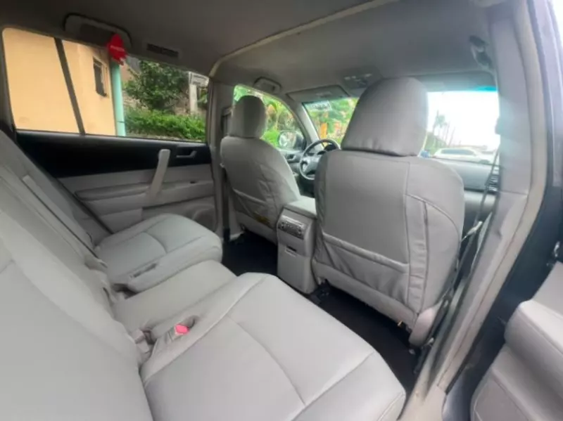 TOYOTA Highlander   - 2012