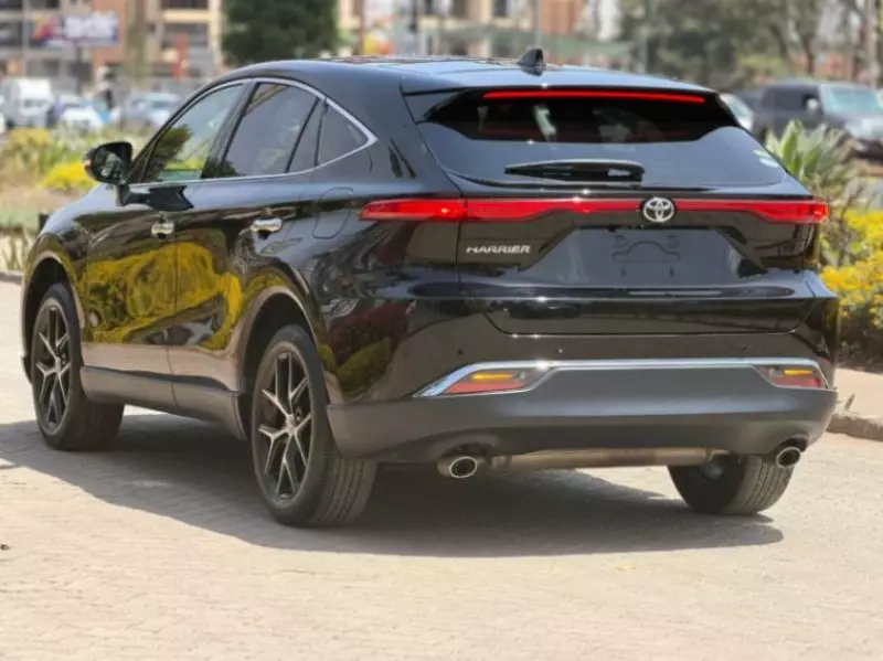 Toyota Harrier   - 2020