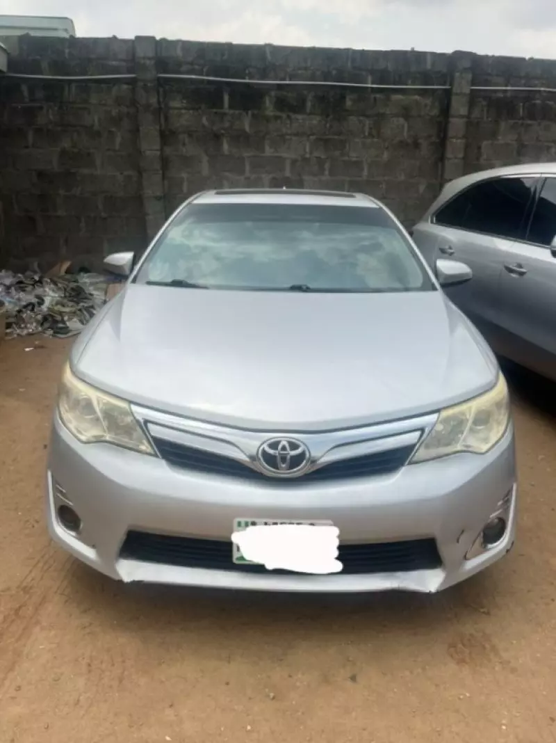 TOYOTA Camry   - 2012