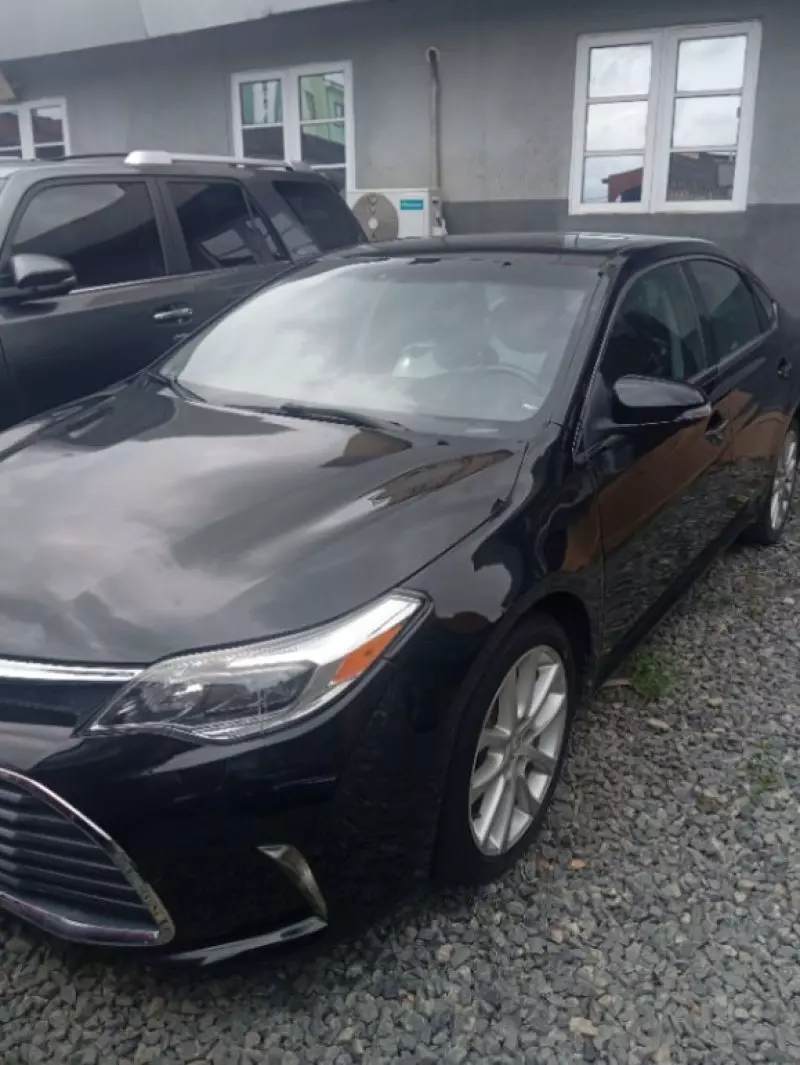 TOYOTA Avalon - 2013