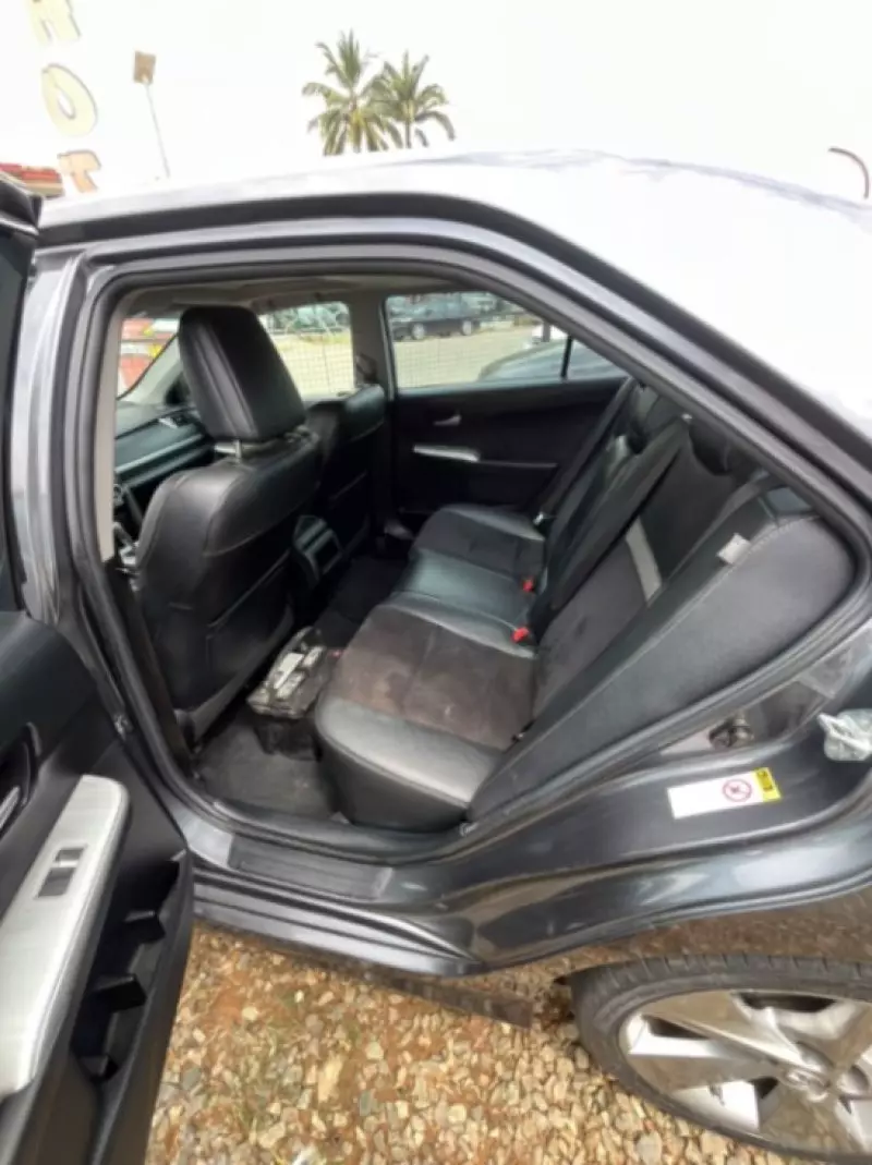 TOYOTA Camry   - 2012