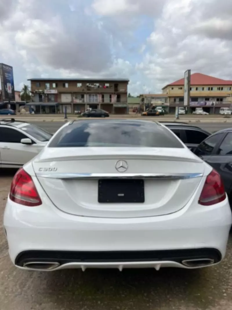 Mercedes-Benz C 300   - 2017