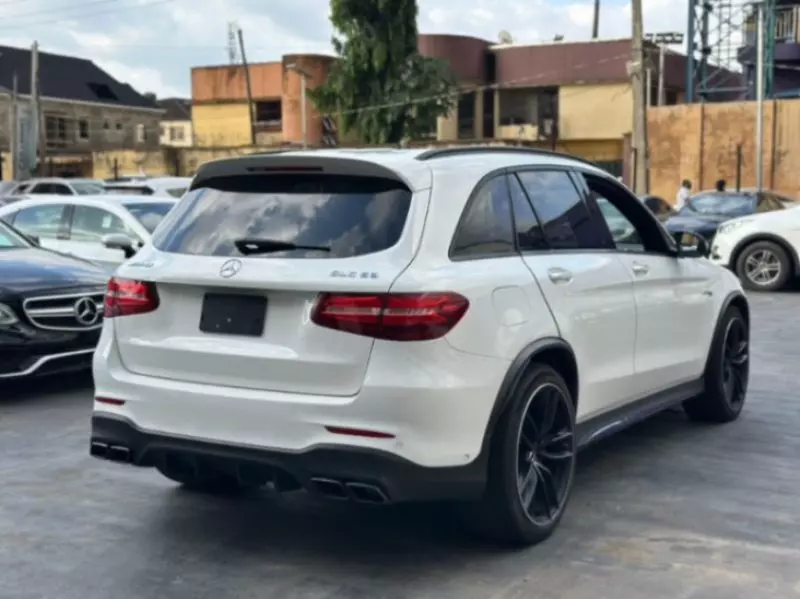 Mercedes-Benz GLC 300   - 2019