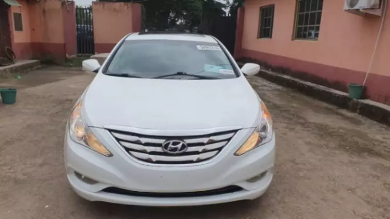 Hyundai Sonata - 2013