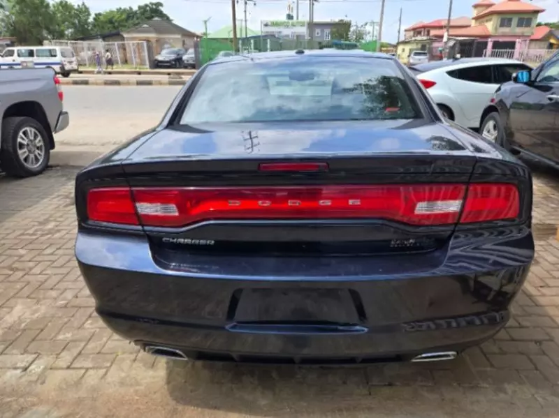 Dodge Charger   - 2012