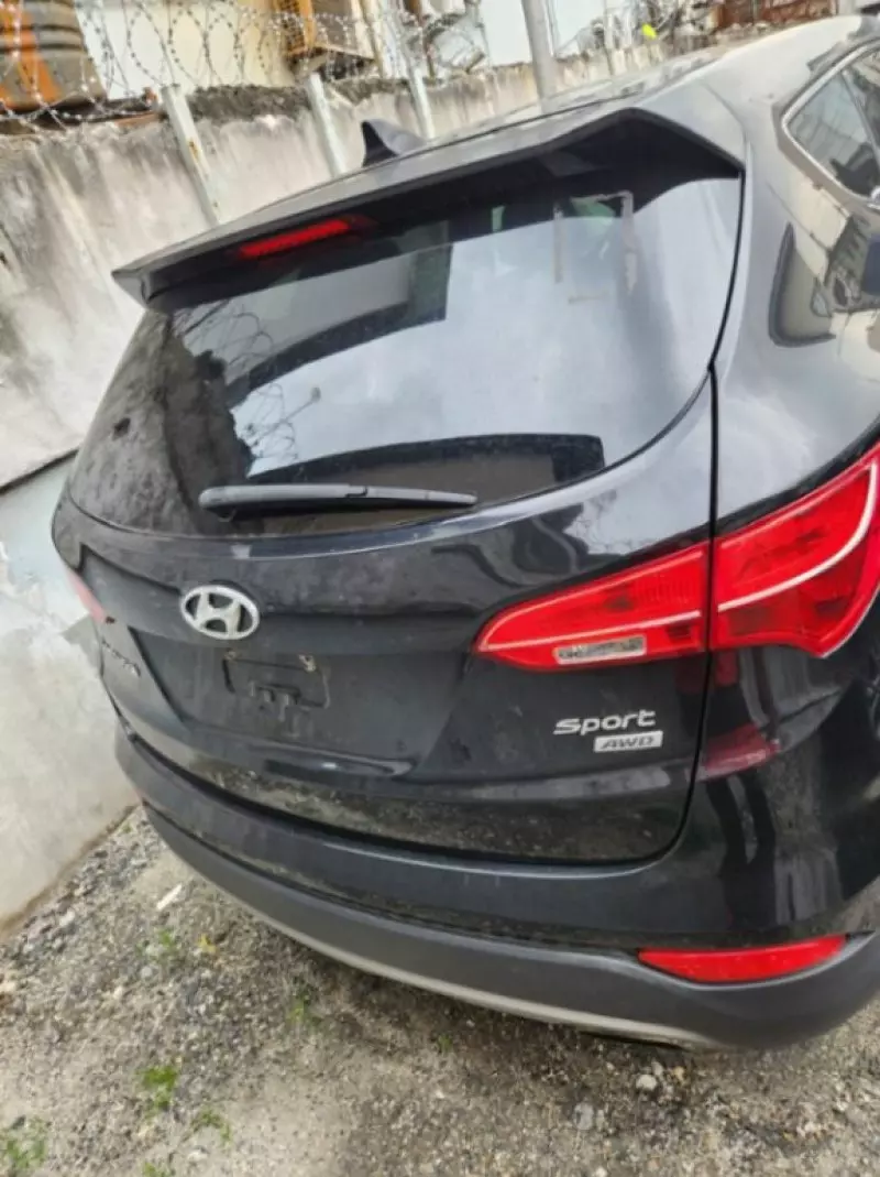 Hyundai Sonata   - 2013