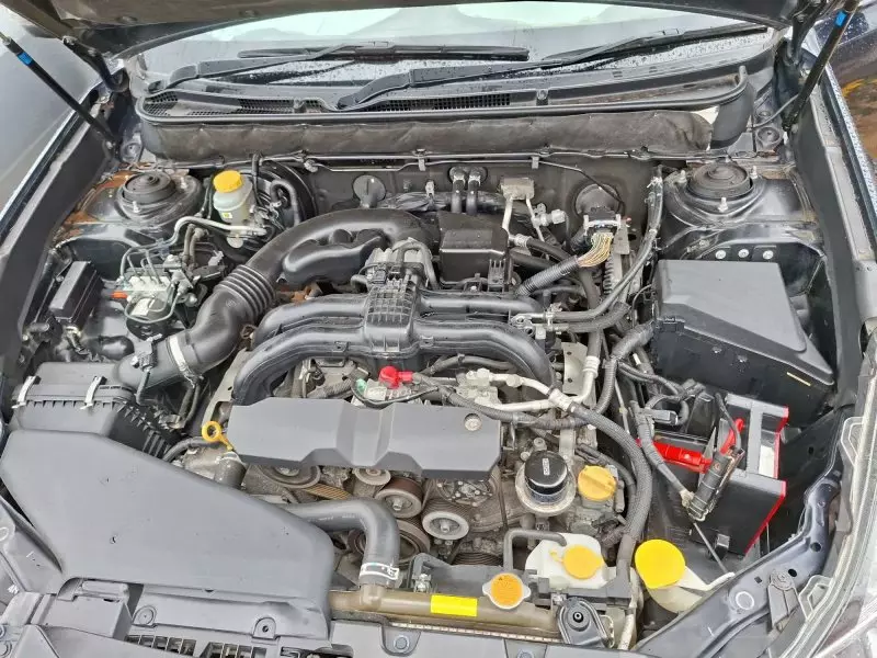 Subaru Outback   - 2012