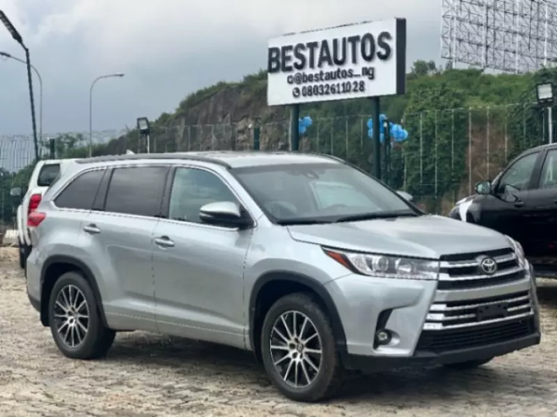 TOYOTA Highlander   - 2018