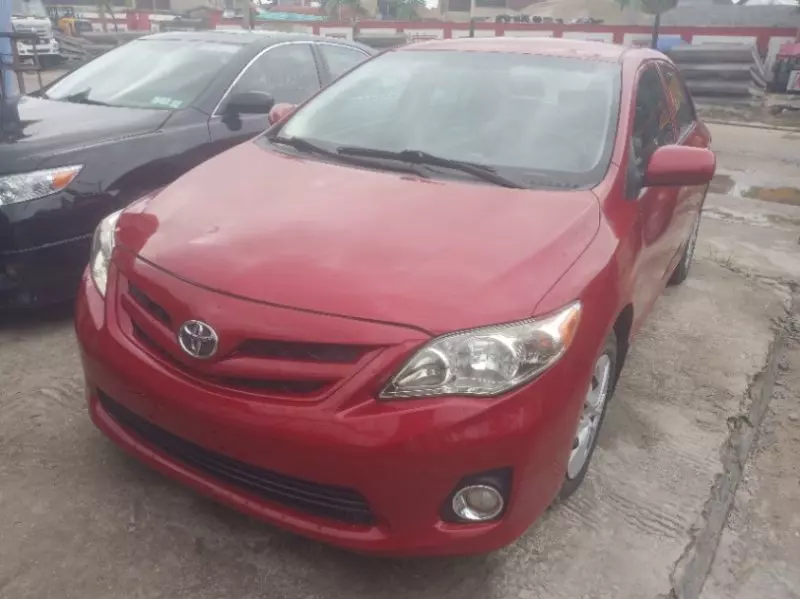 TOYOTA Corolla - 2011
