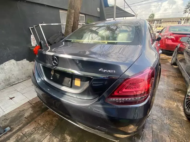 Mercedes-Benz C-Class   - 2015