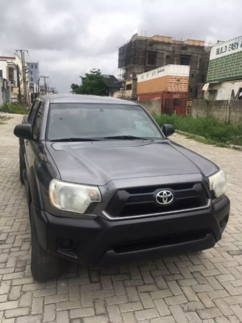 Toyota Tacoma   - 2012