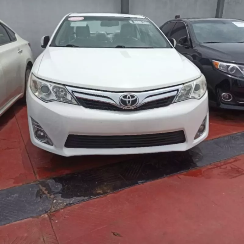 TOYOTA Camry   - 2012