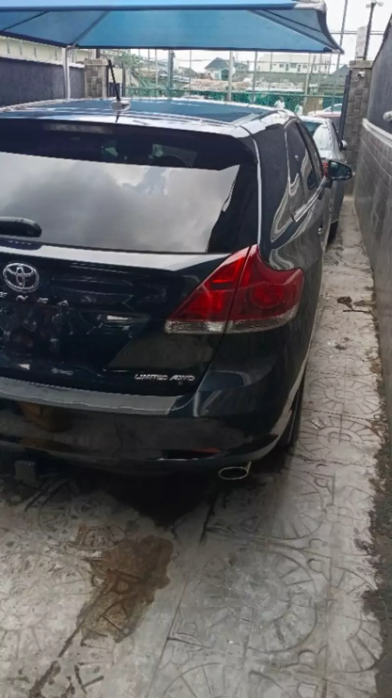 Toyota Venza   - 2014