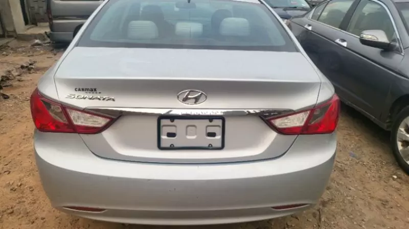 Hyundai Sonata   - 2013