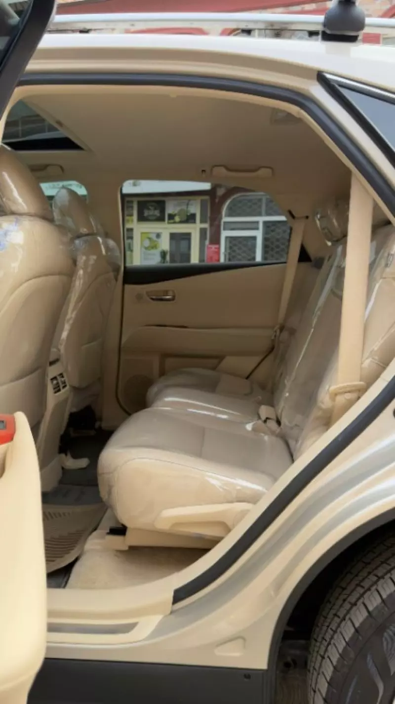 Lexus RX   - 2011
