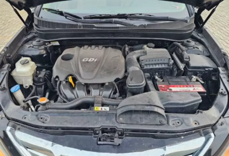 Hyundai Sonata - 2013