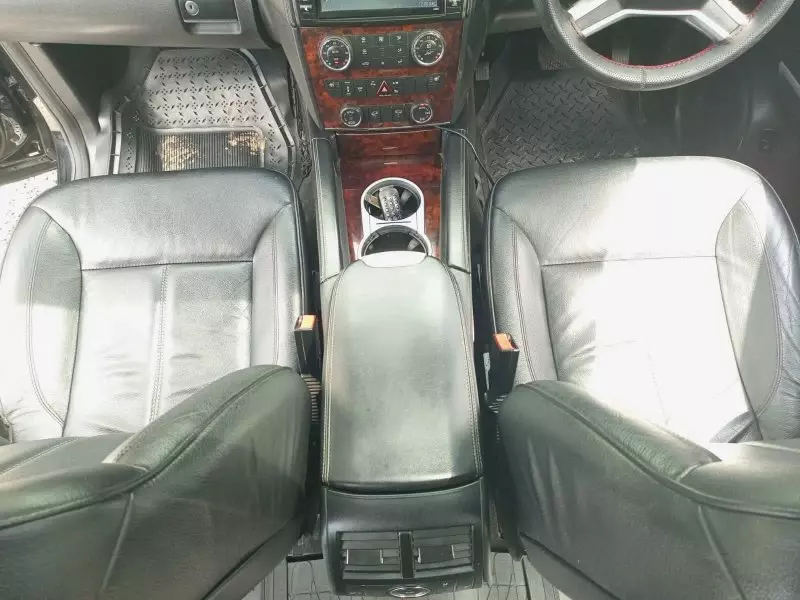 Mercedes-Benz GL 350   - 2011