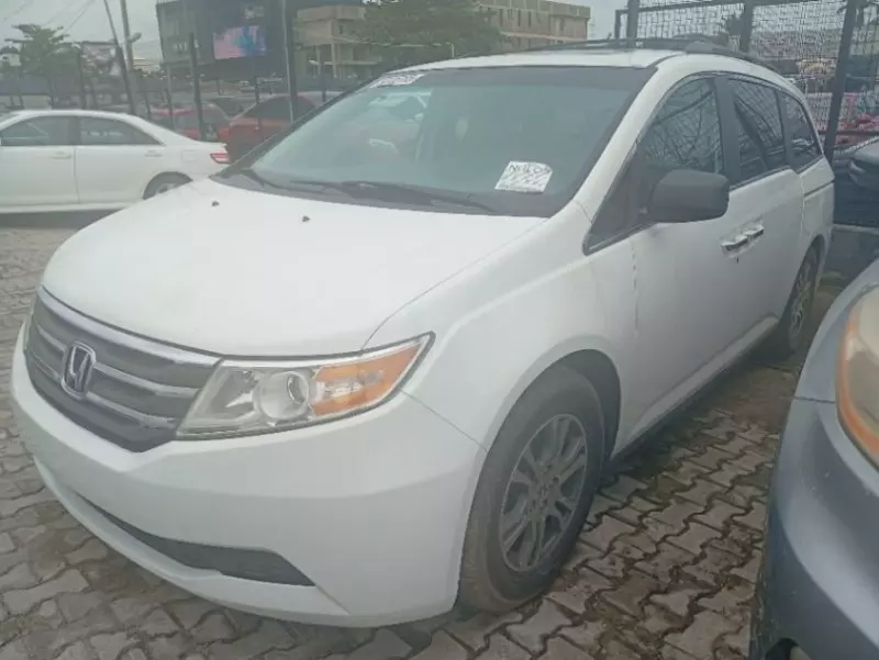 Honda Odyssey - 2012