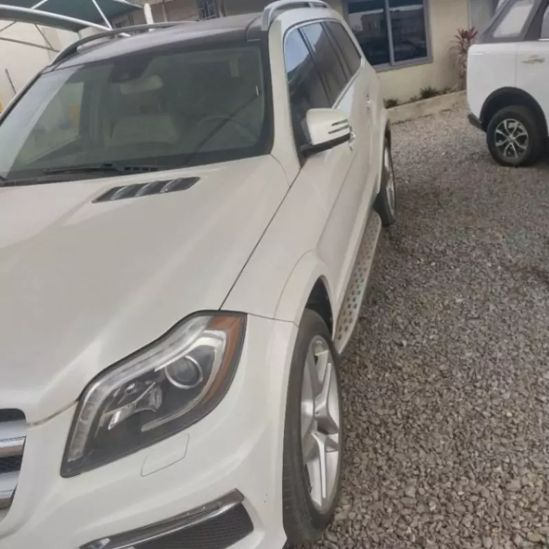 Mercedes-Benz GL 550   - 2024