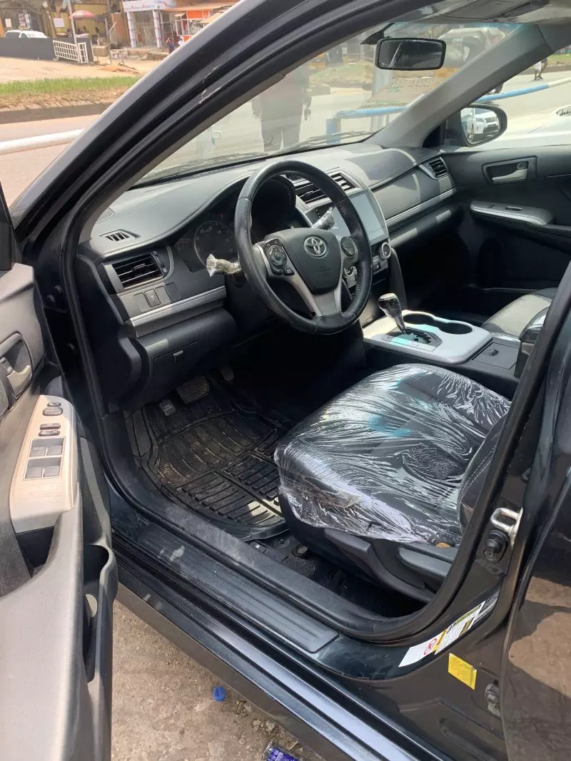 Toyota Camry   - 2013