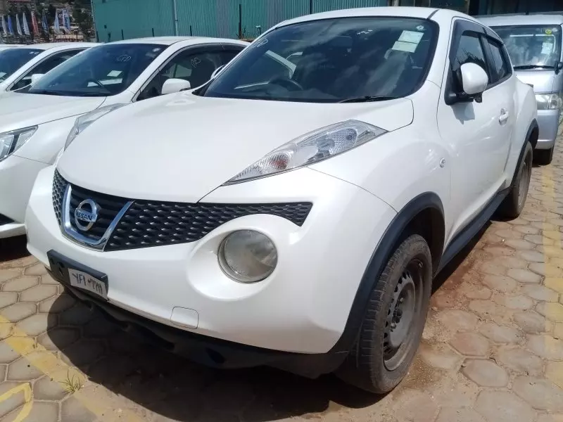 Nissan Juke   - 2012