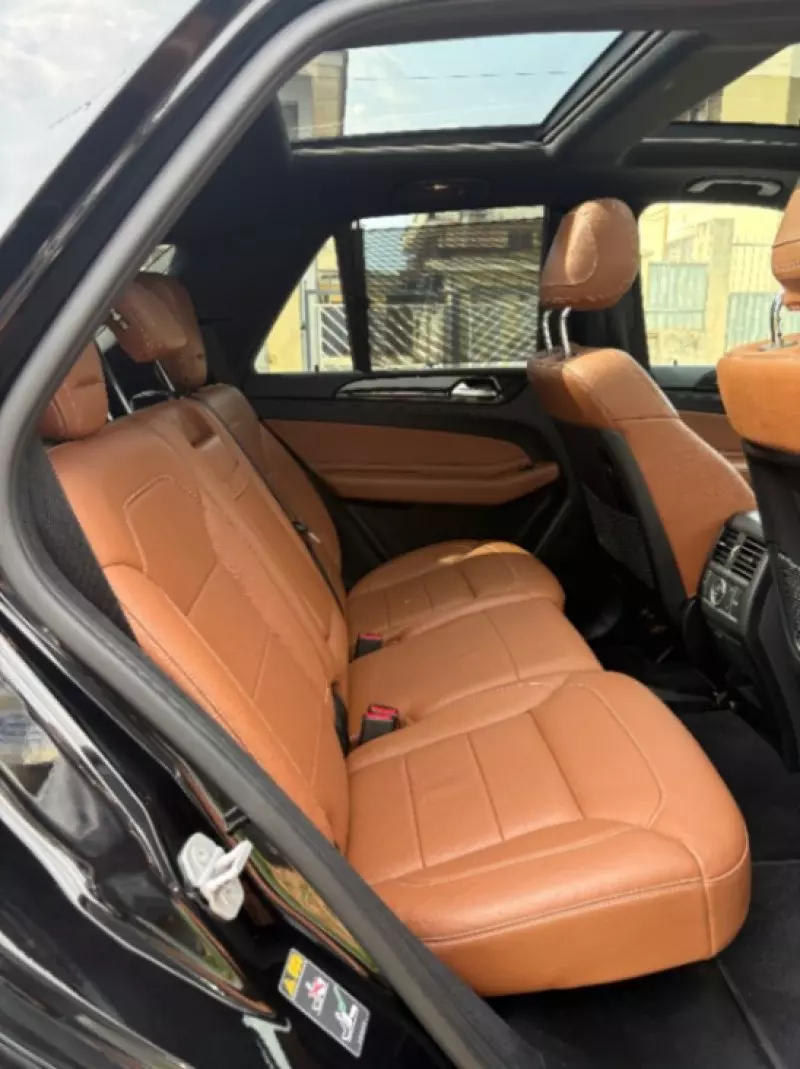 Mercedes-Benz GLE-Class   - 2016