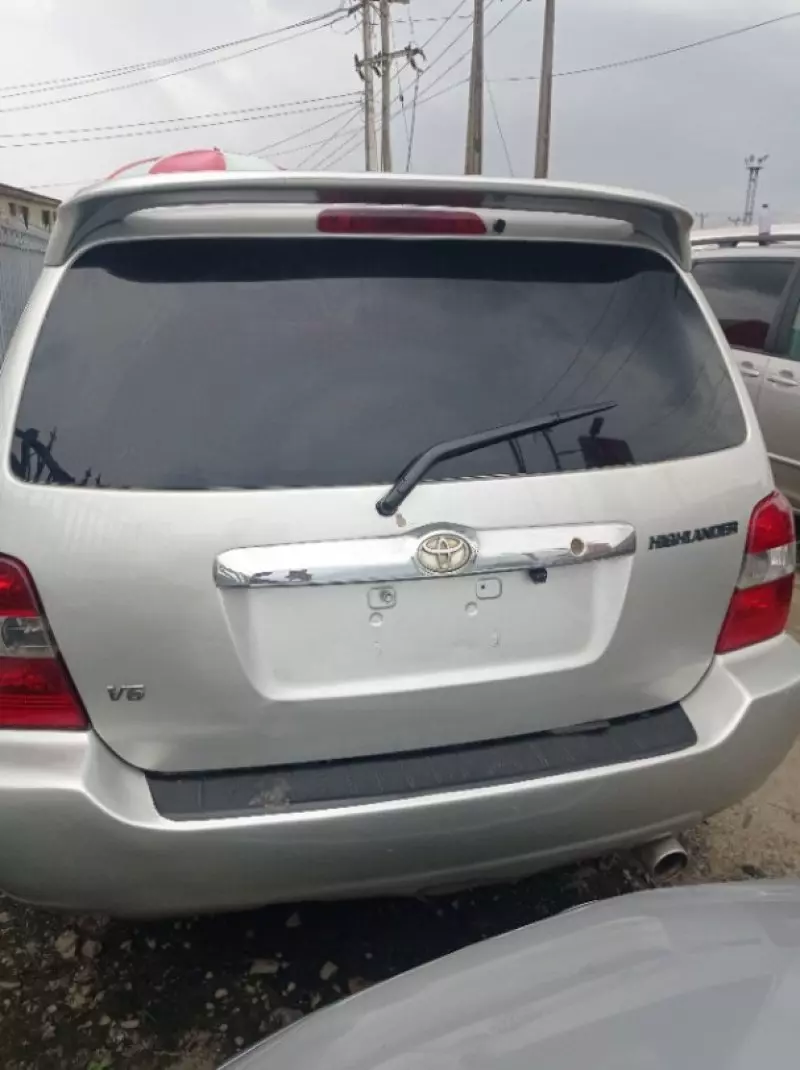 Toyota Highlander   - 2004