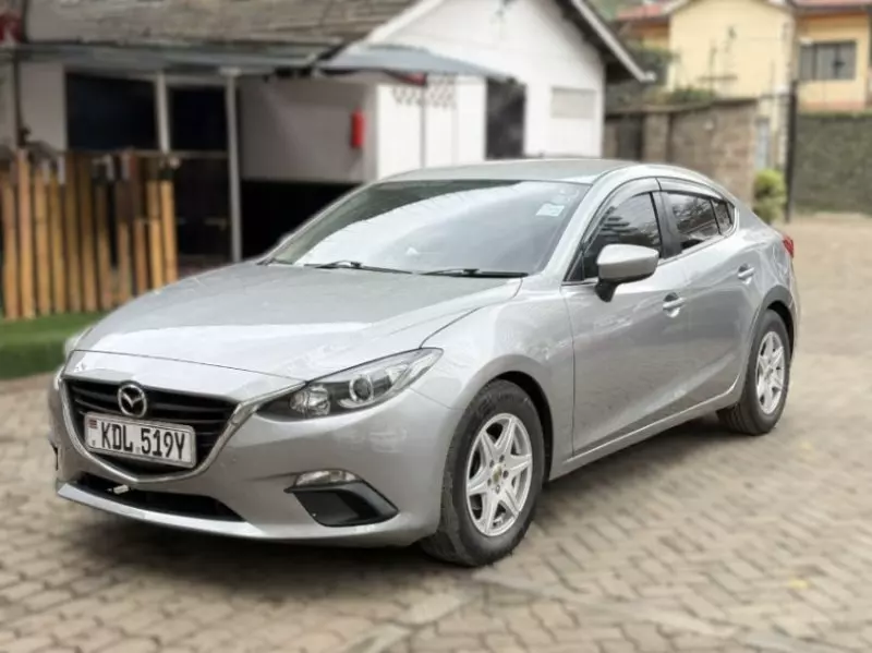 Mazda Axela    - 2015