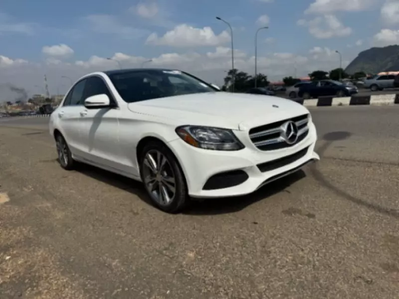 Mercedes-Benz C 300   - 2016