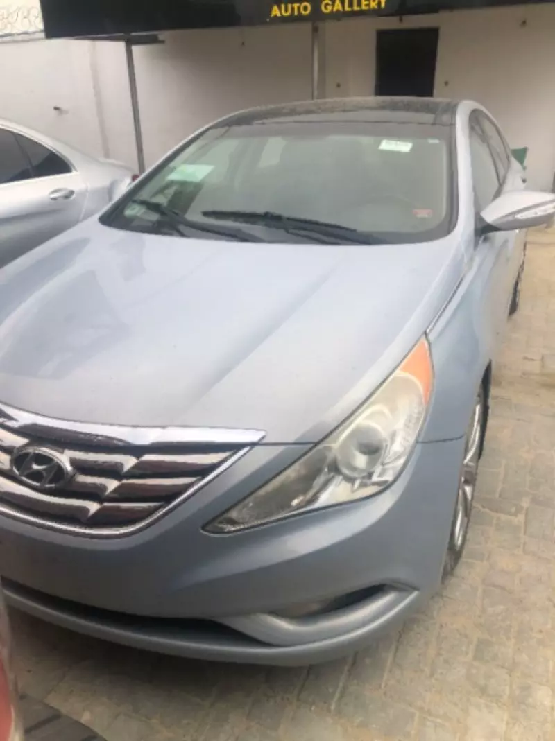 Hyundai SONATA 2,0L BVA / Cuir Luxury   - 2011