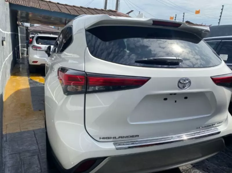 Toyota Highlander - 2021